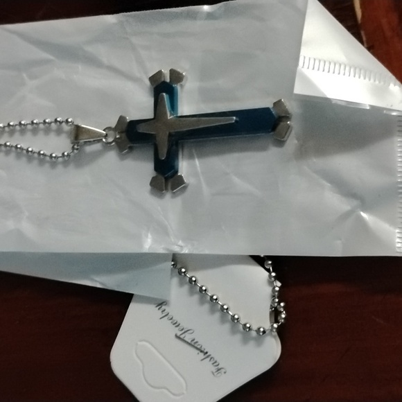 Brand New Never Used NWT Men's Blue Steel Cross Pendant And Chain - Picture 7 of 7